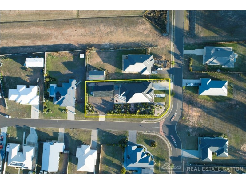 40 Placid Drive, Placid Hills QLD 4343