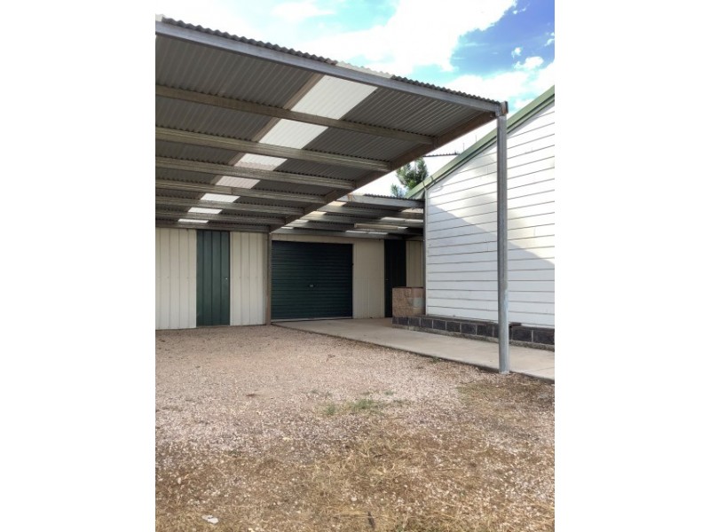 14 ANZAC AVENUE, Grantham QLD 4347