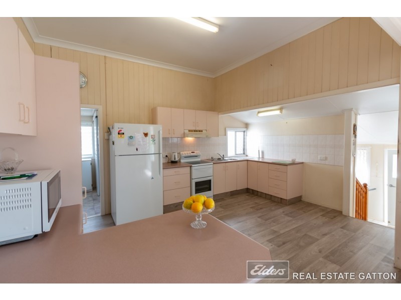 2 Hallas Street, Gatton QLD 4343