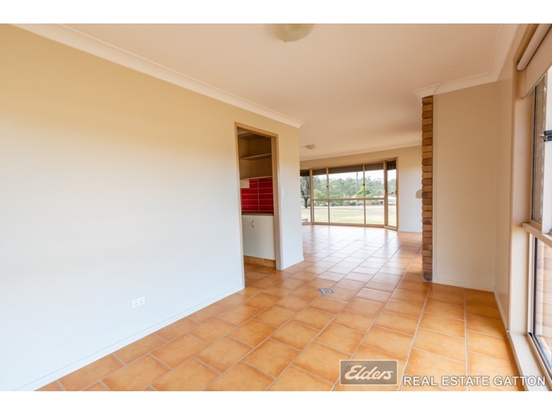 12 Anna Court, Placid Hills QLD 4343
