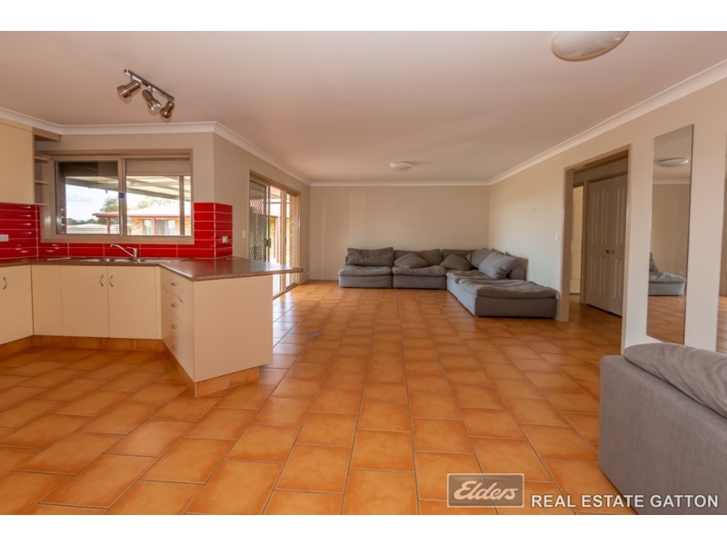 12 Anna Court, Placid Hills QLD 4343