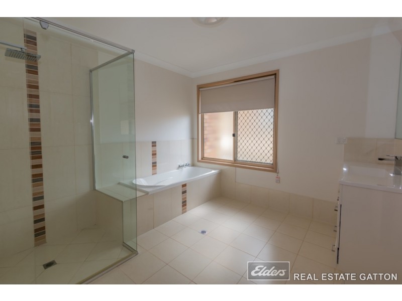 12 Anna Court, Placid Hills QLD 4343