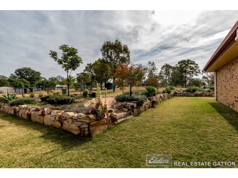 12 Anna Court, Placid Hills QLD 4343