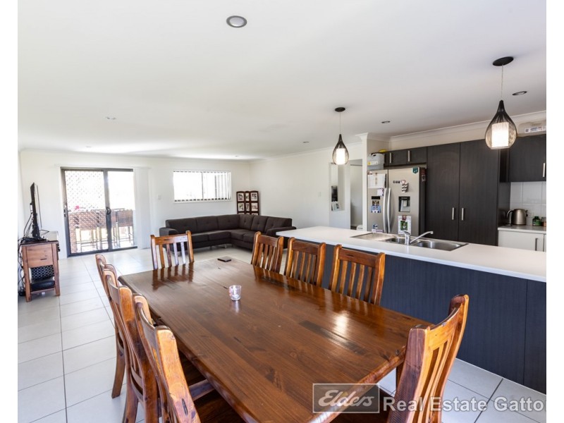 8 Brolga Way, Adare QLD 4343