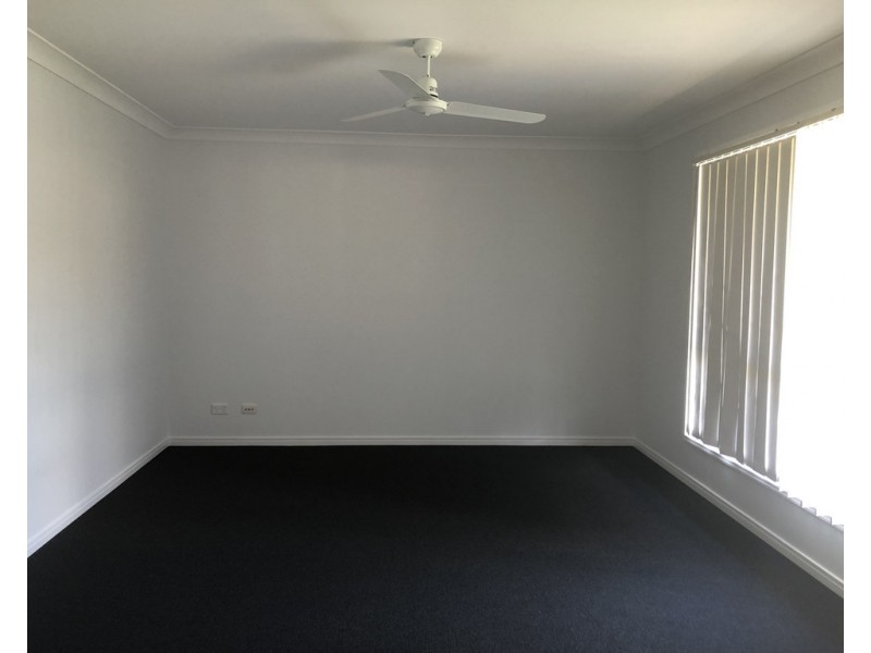 89 DOUGLAS MCINNES DRIVE, Laidley QLD 4341