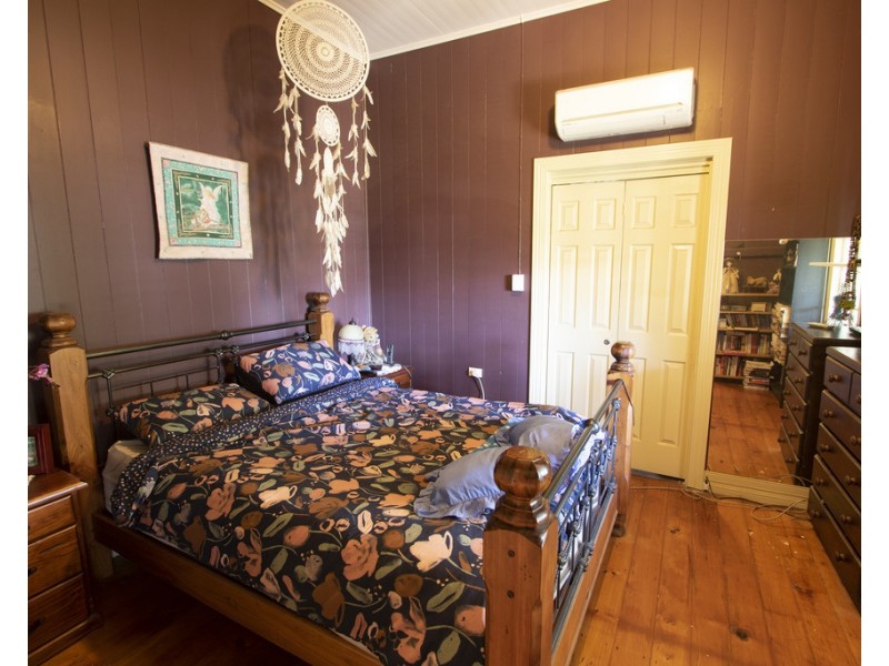 6 HERBERT STREET, Laidley QLD 4341