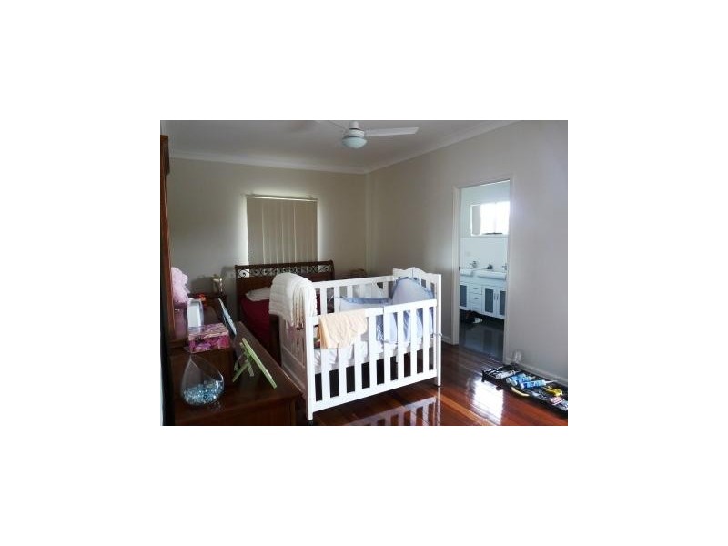 8 HEWETT DRIVE, Regency Downs QLD 4341