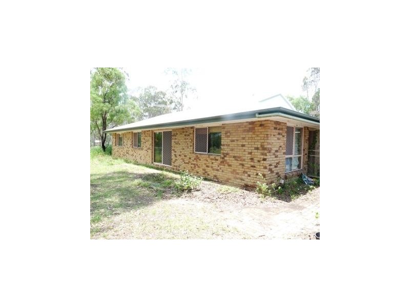 18 HASLINGDEN, Lockyer Waters QLD 4311