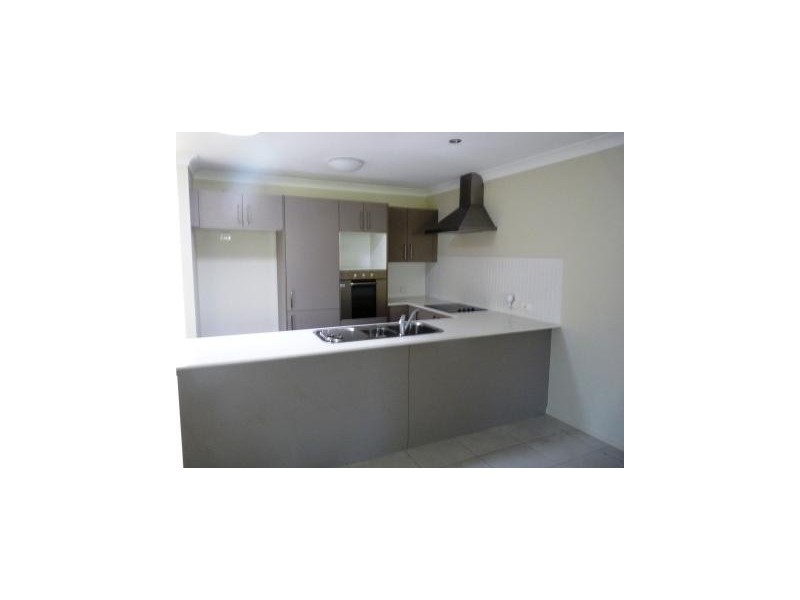 2/19 RAYMONT CRESCENT, Gatton QLD 4343