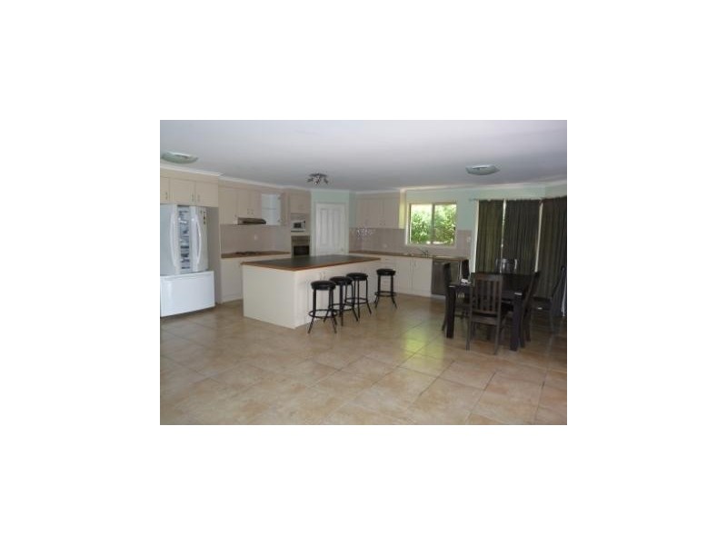 22 ROGERS DRIVE, Gatton QLD 4343