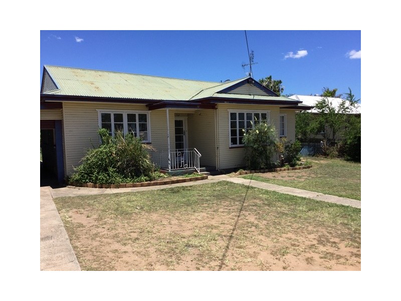 12 LOGAN STREET, Gatton QLD 4343