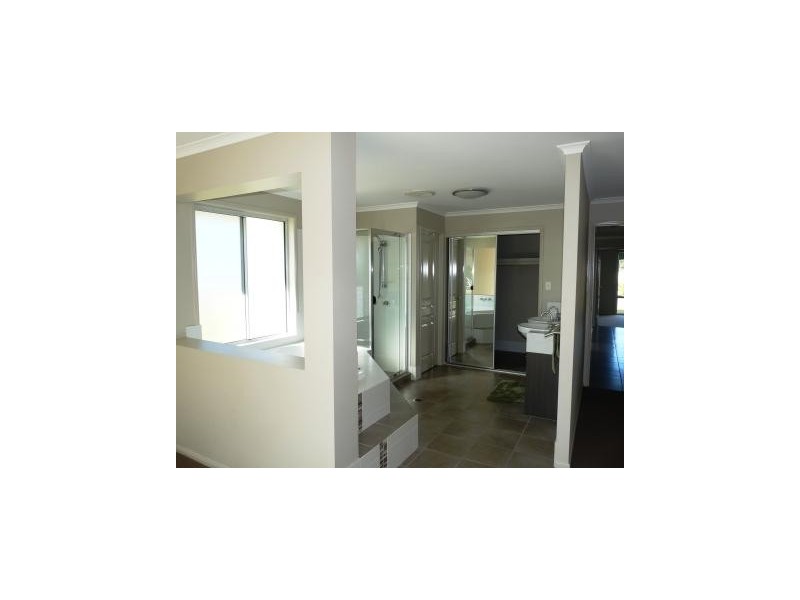 8 KURRAJONG ROAD, Gatton QLD 4343