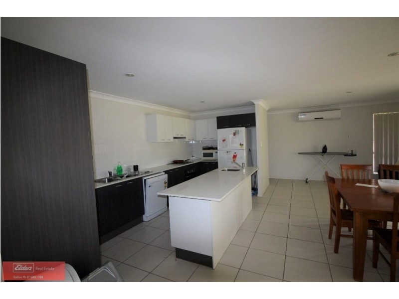 8 Boysen Court, Adare QLD 4343