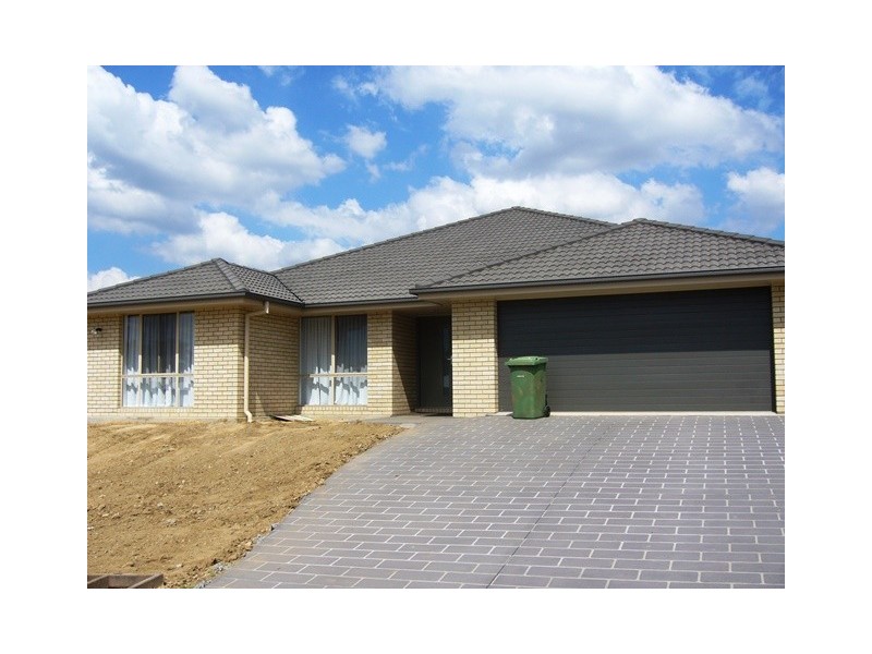 21 ANDREWS DRIVE, Gatton QLD 4343