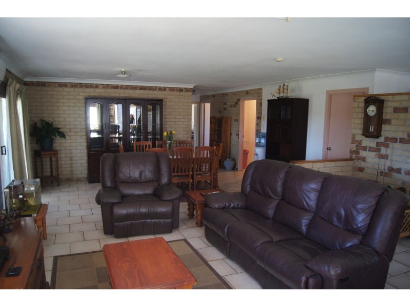 18 HASLINGDEN ROAD, Lockyer Waters QLD 4311