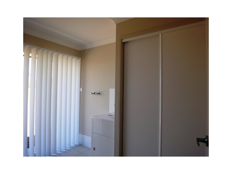 Adare QLD 4343