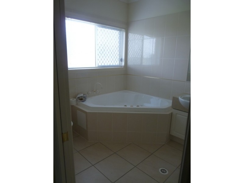 13 PARKLEA DRIVE, Placid Hills QLD 4343