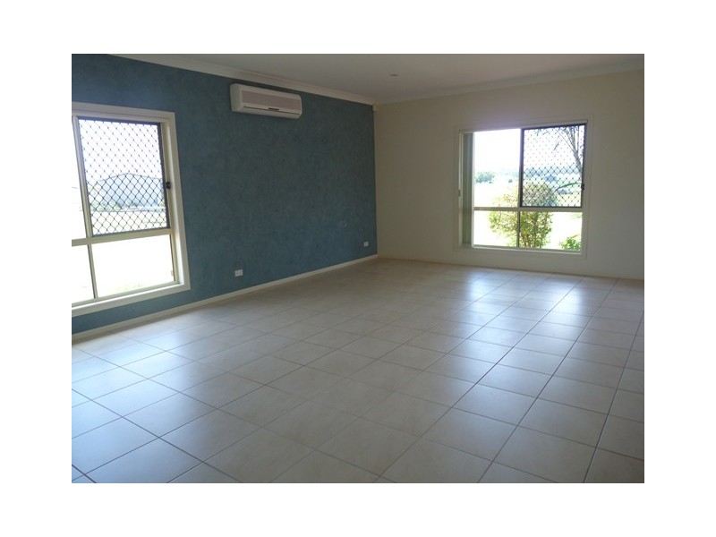 13 PARKLEA DRIVE, Placid Hills QLD 4343