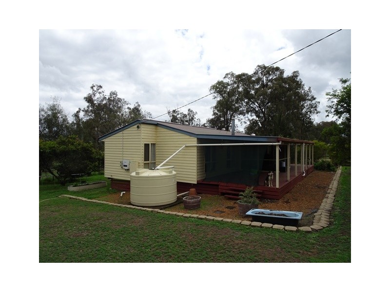 55 Cricket Road, Regency Downs QLD 4341