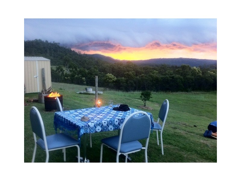 Withcott QLD 4352