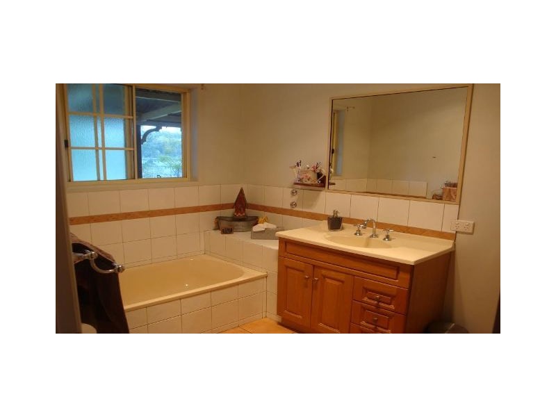 83 Lever Road, Buaraba QLD 4311
