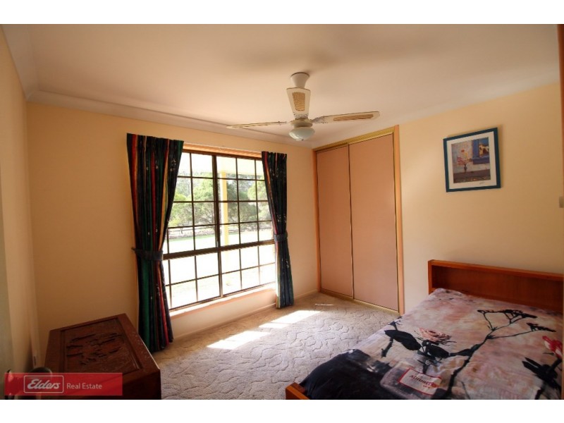 11 Missouri Road, Veradilla QLD 4347