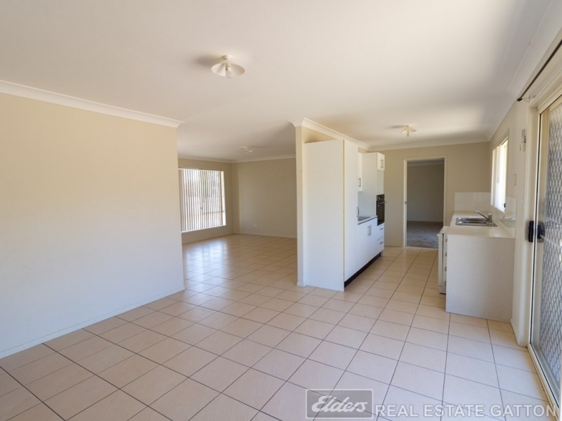 4 BROLGA WAY, Adare QLD 4343