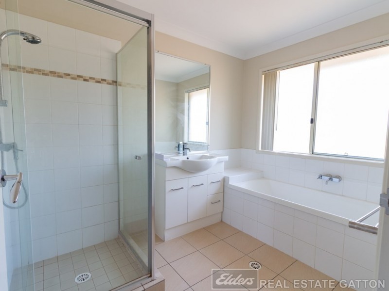 4 BROLGA WAY, Adare QLD 4343