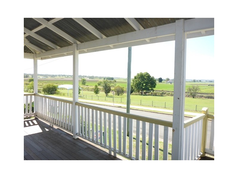 34 Victor Street, Grantham QLD 4347