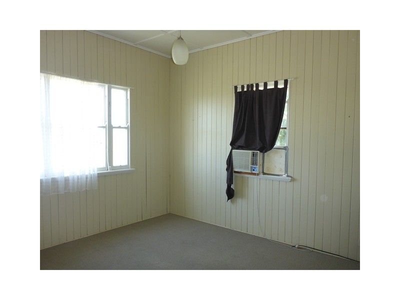 34 Victor Street, Grantham QLD 4347