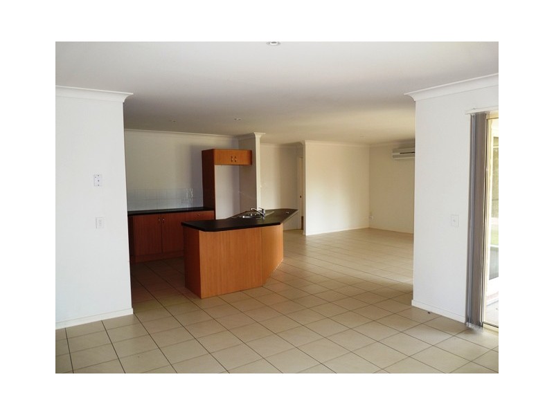 25 Bentley Drive, Regency Downs QLD 4341