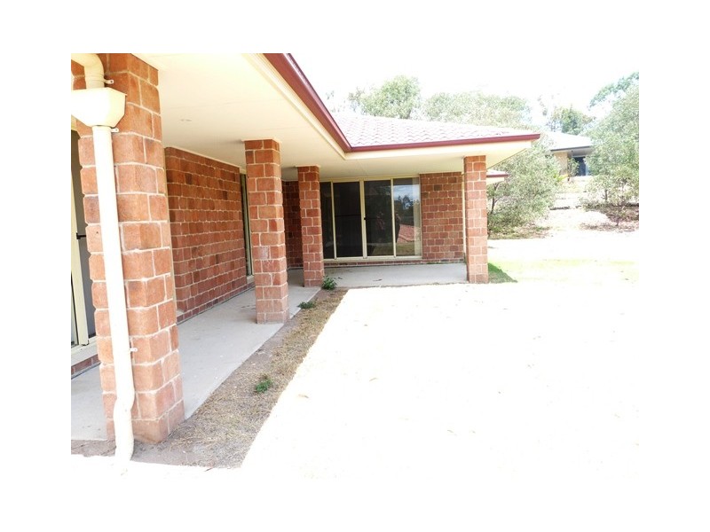 25 Bentley Drive, Regency Downs QLD 4341