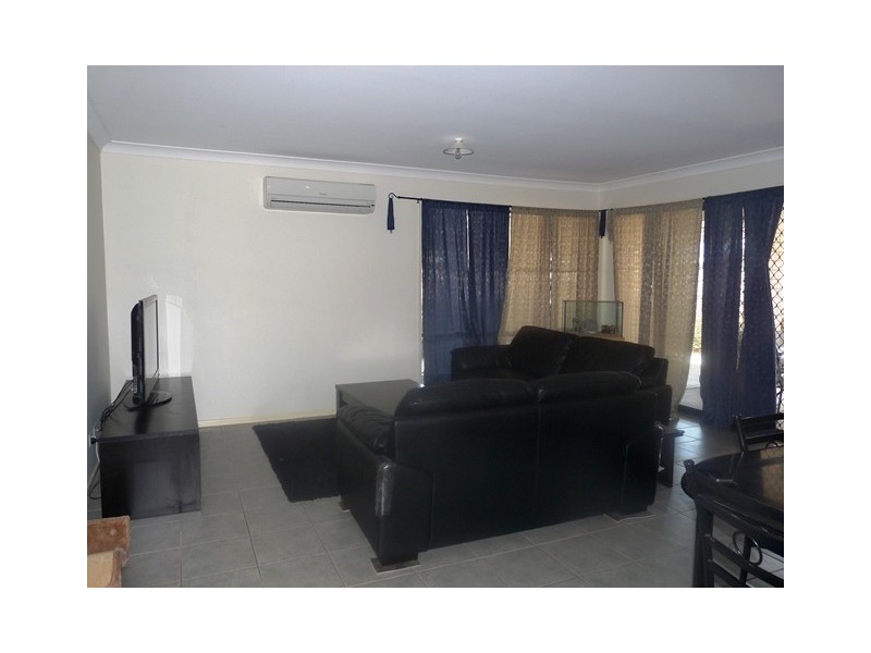 18 Rogers, Gatton QLD 4343