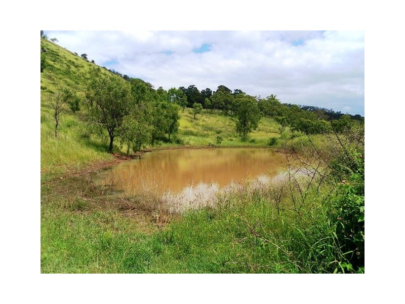 520 Dry Gully Road, Mount Whitestone QLD 4347