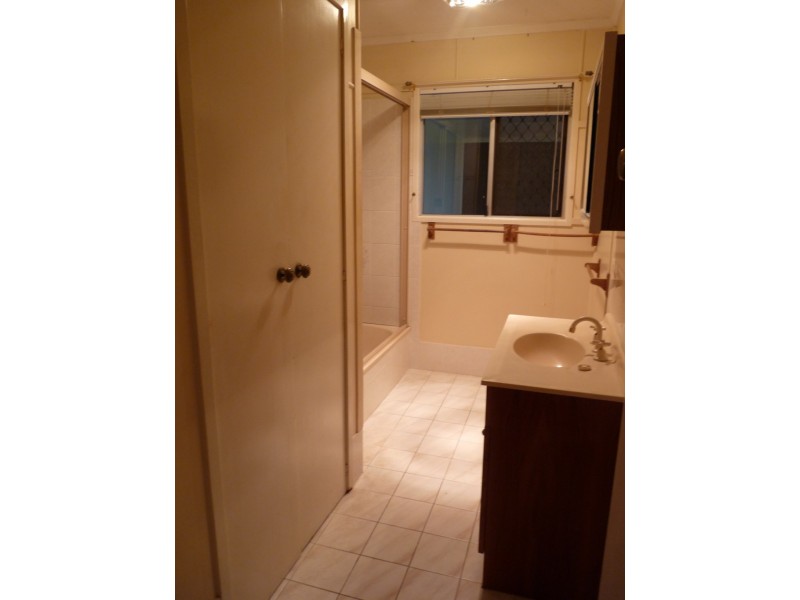 18 Spencer Street, Gatton QLD 4343