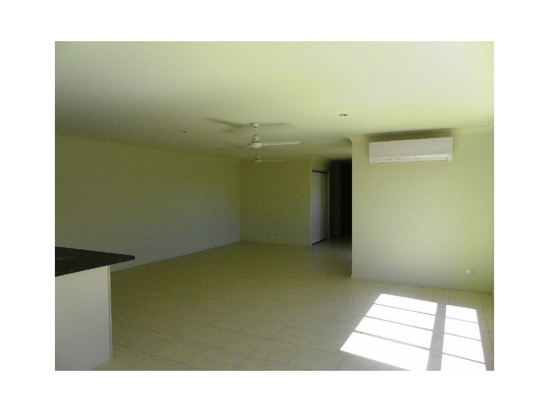 1/147 WOODLANDS, Gatton QLD 4343