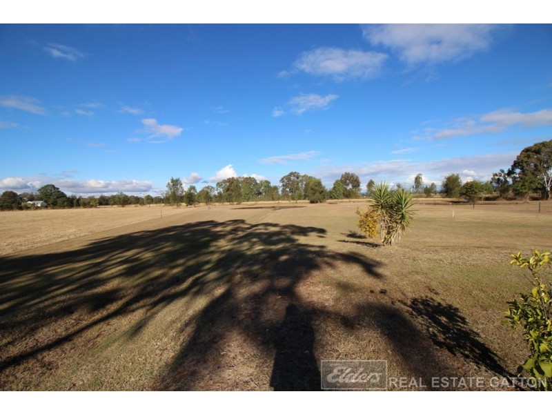32 Mountain View Drive, Adare QLD 4343