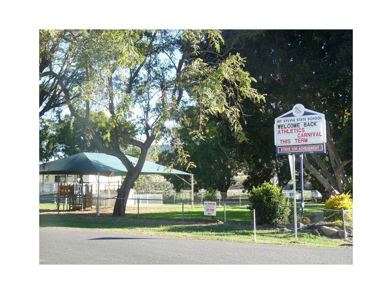 1303 Mount Sylvia Road, Mount Sylvia QLD 4343