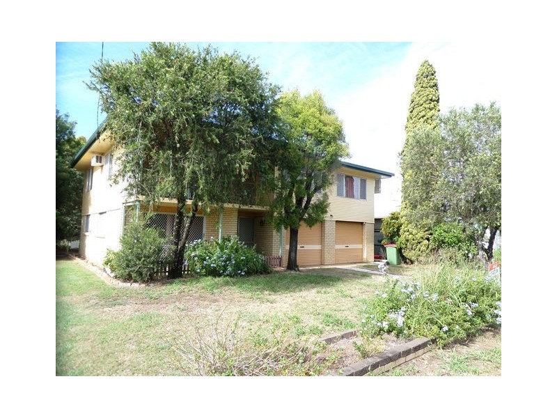2 Dwyer Street, Gatton QLD 4343