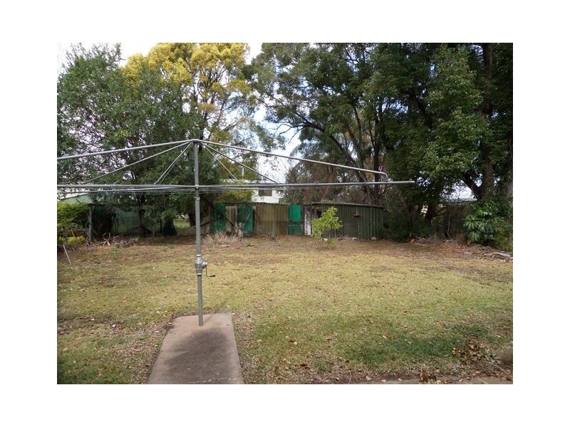 2 Dwyer Street, Gatton QLD 4343