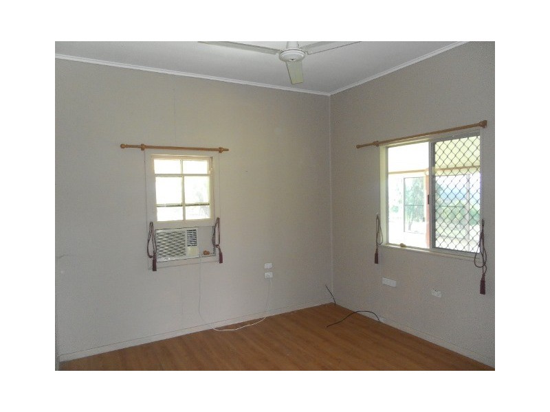 29 Chaples, Upper Tenthill QLD 4343