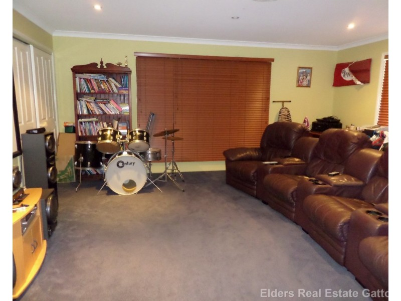 10 Caitlin Court, Placid Hills QLD 4343