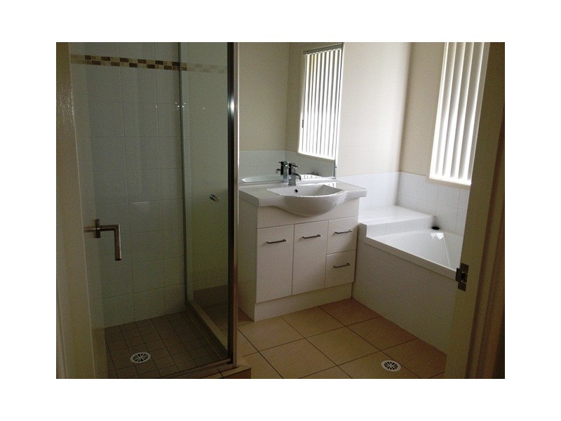 4 BROLGA WAY, Gatton QLD 4343