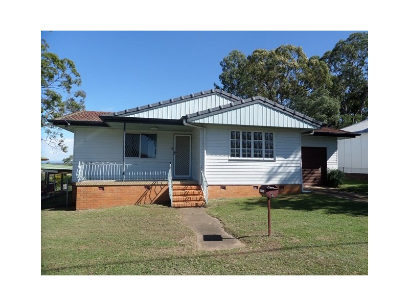 9 Logan Street, Gatton QLD 4343