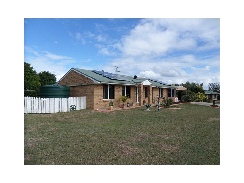 17 Metcalf St, Gatton QLD 4343