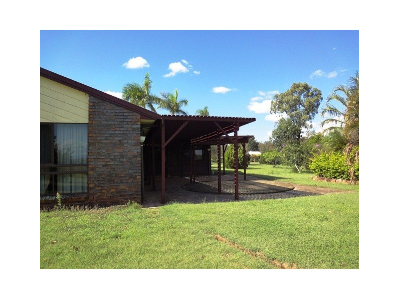 8 Raymont Crescent, Glenore Grove QLD 4342