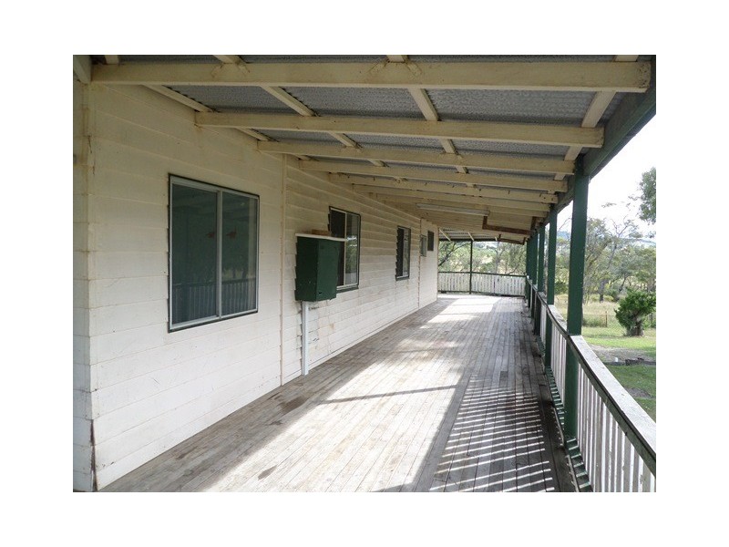 20 Mt Berryman Rd, Blenheim QLD 4341