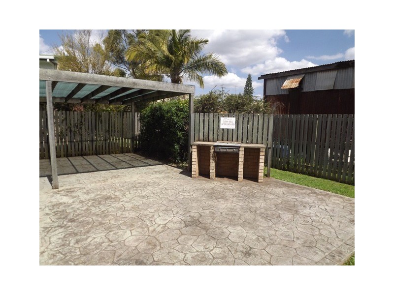 Unit 4 7 Allan St, Gatton QLD 4343