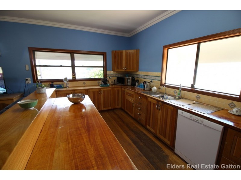 33 Lake Apex Dr, Gatton QLD 4343