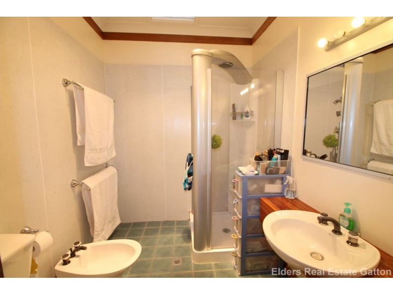 33 Lake Apex Dr, Gatton QLD 4343